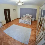 Apartment Luca Poarta Schei